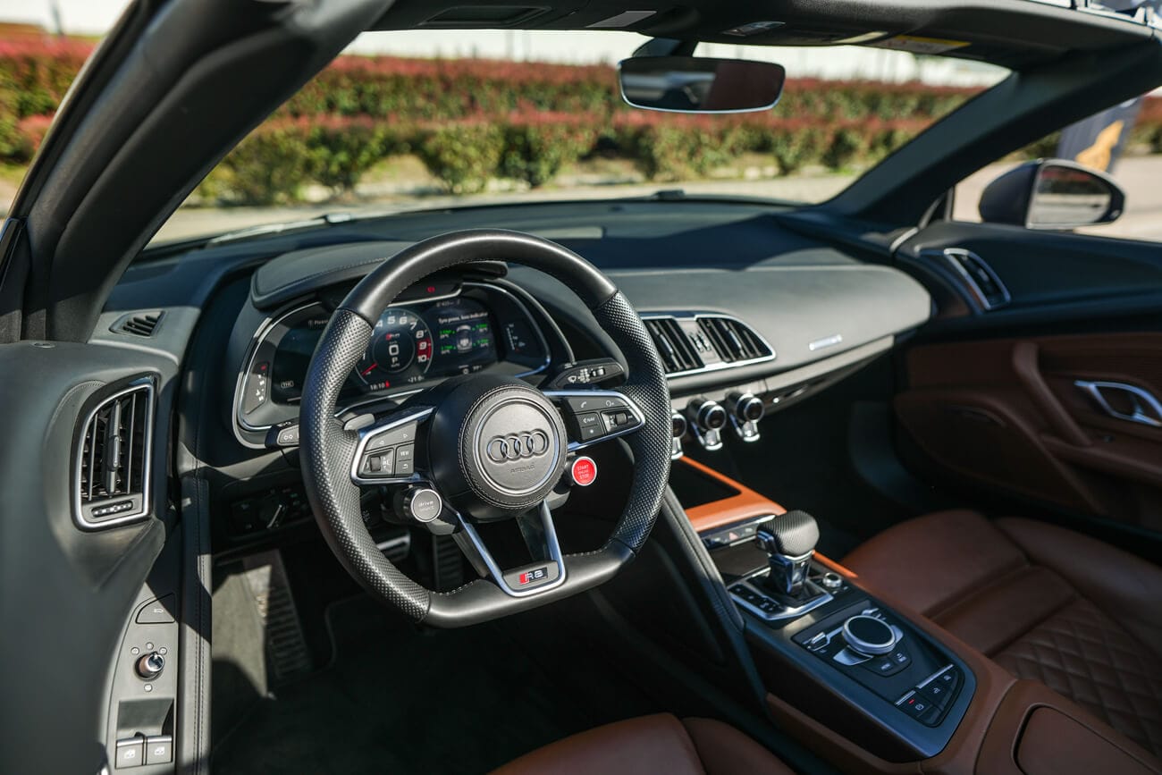 Audi R8 Spyder Brown