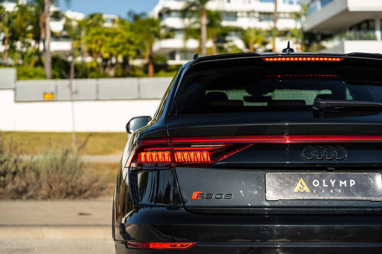 Audi RSQ8