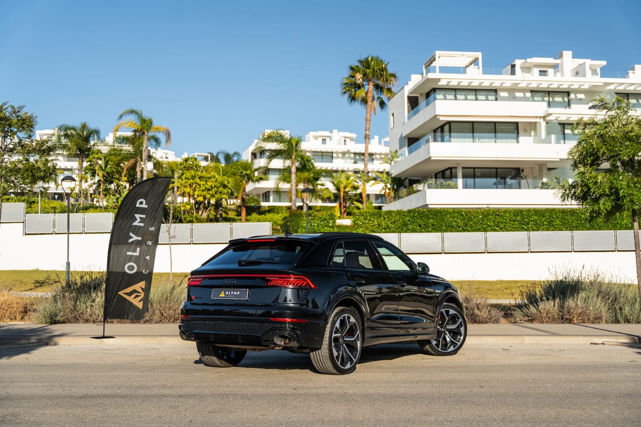 Audi RSQ8