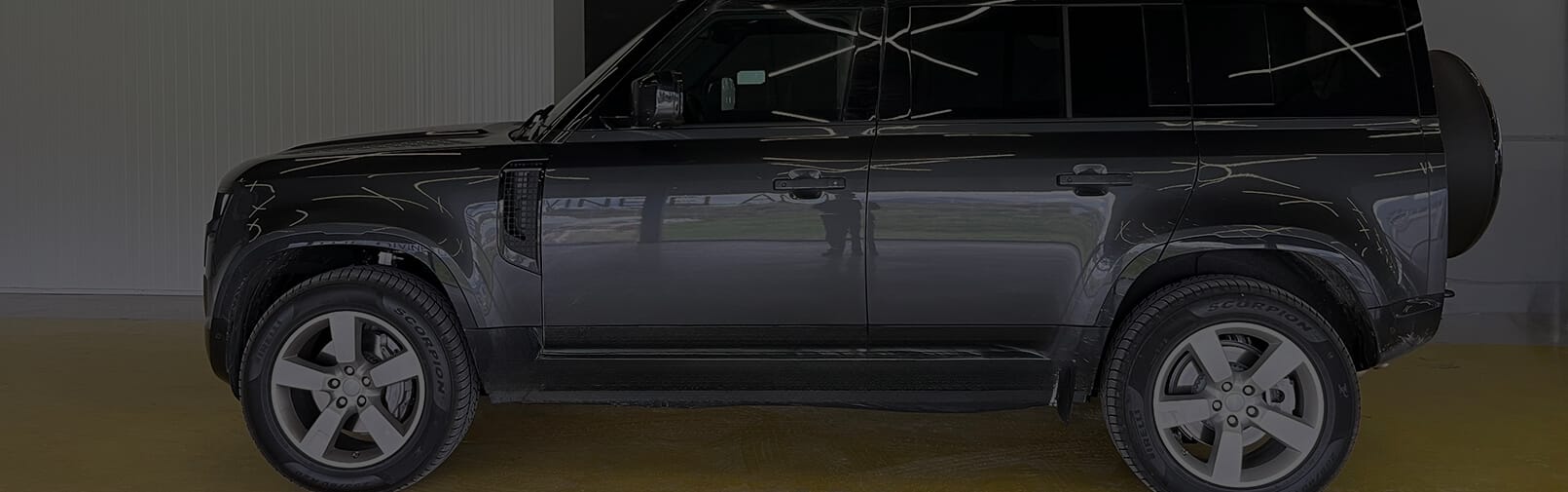 Land Rover Defender 3.0
