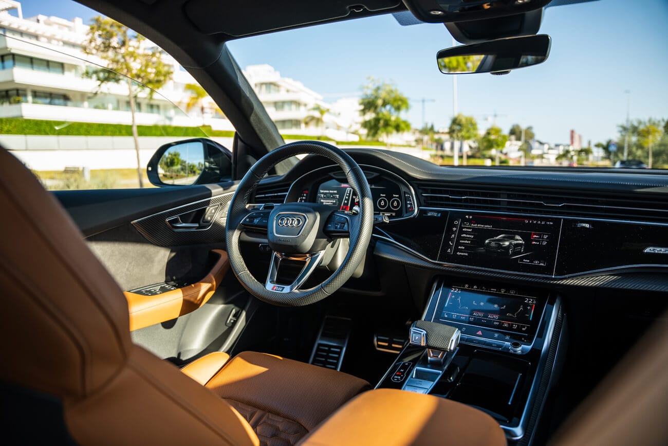 Audi RSQ8