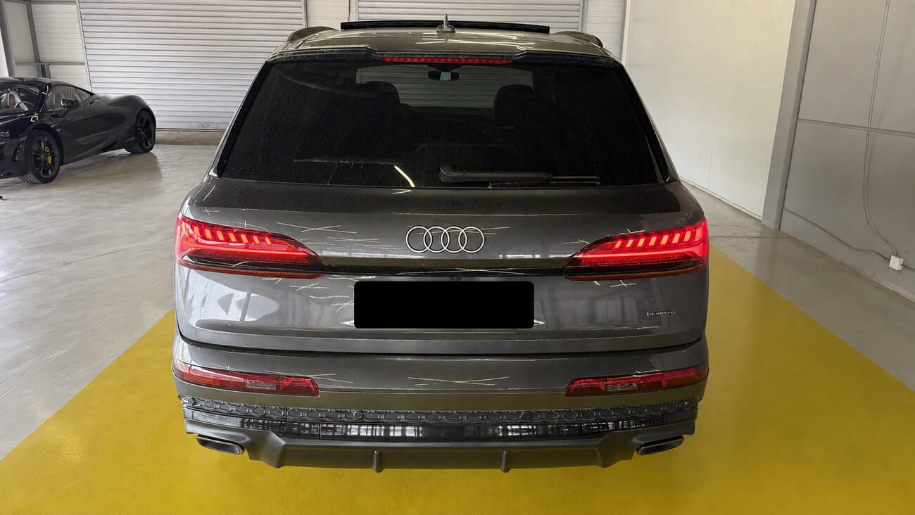 Audi Q7 S-line